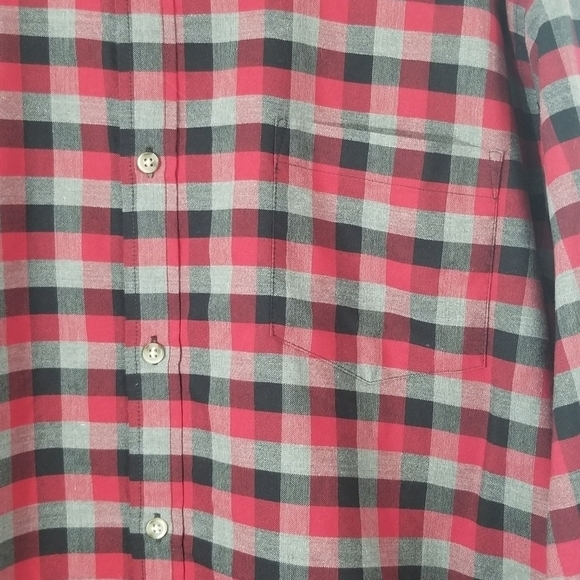 St. John's Bay Performance, Collared, Plaid Flannel Button Up Shirt. Size XXL. - Picture 2 of 6
